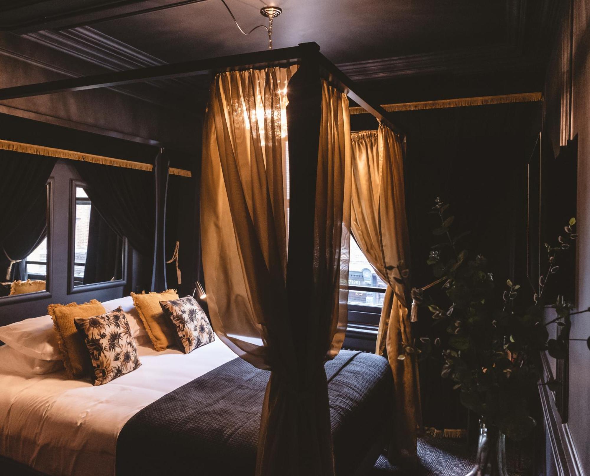 Impossible Motel Йорк Экстерьер фото